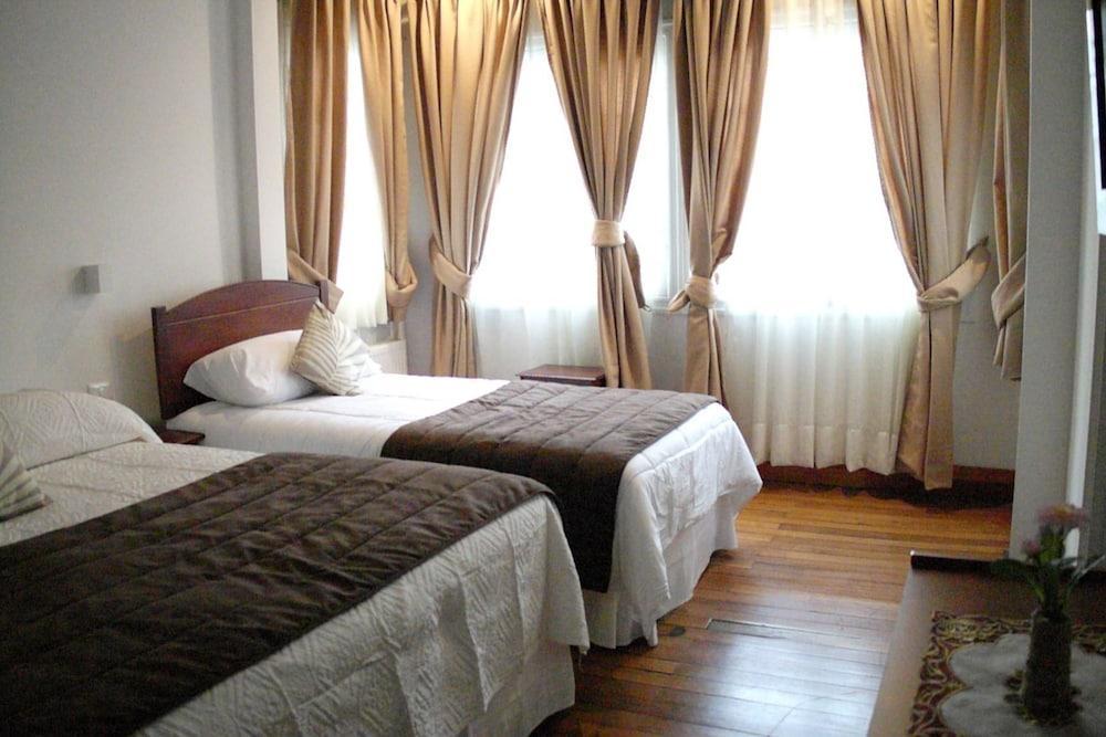 Hotel Casa Lyon Santiago Kültér fotó