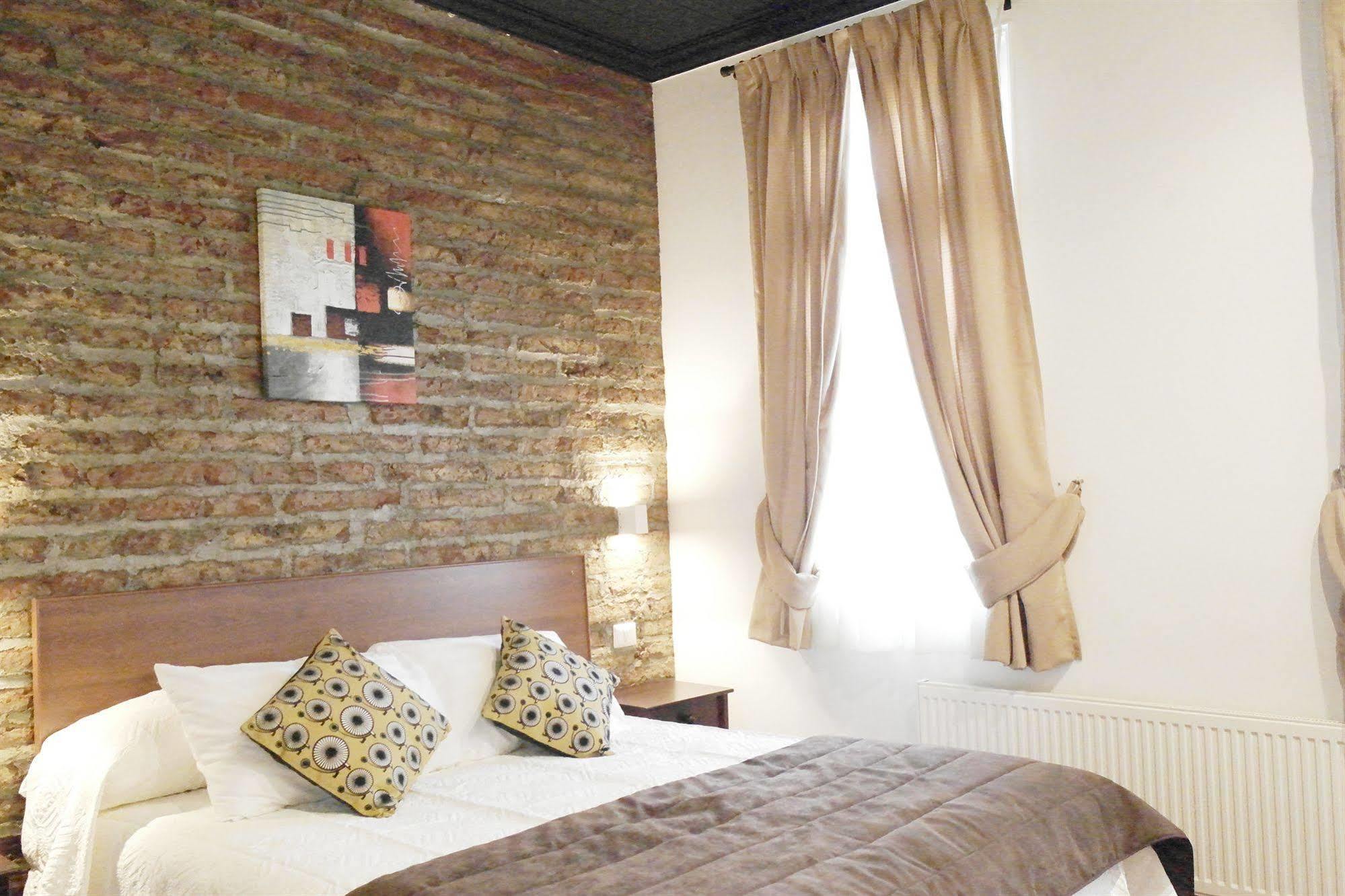 Hotel Casa Lyon Santiago Kültér fotó